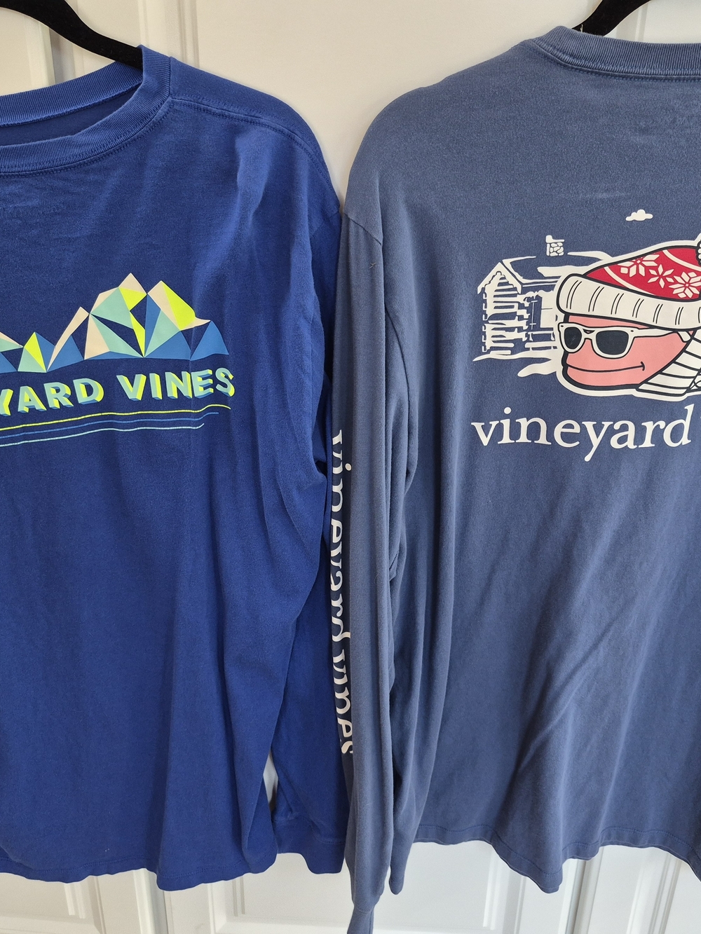 2 Men's Vineyard Vines Long Sleeve Tees - Blue Graphic Prints. Size Large